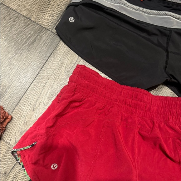 Lulu bundle x 2. Size 2. Athletic shots. Maroon pair is reversible. - Picture 2 of 5